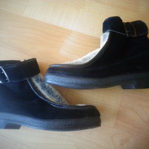 VINTAGE Yodelers Black Suede Fur Ankle Zip Boots